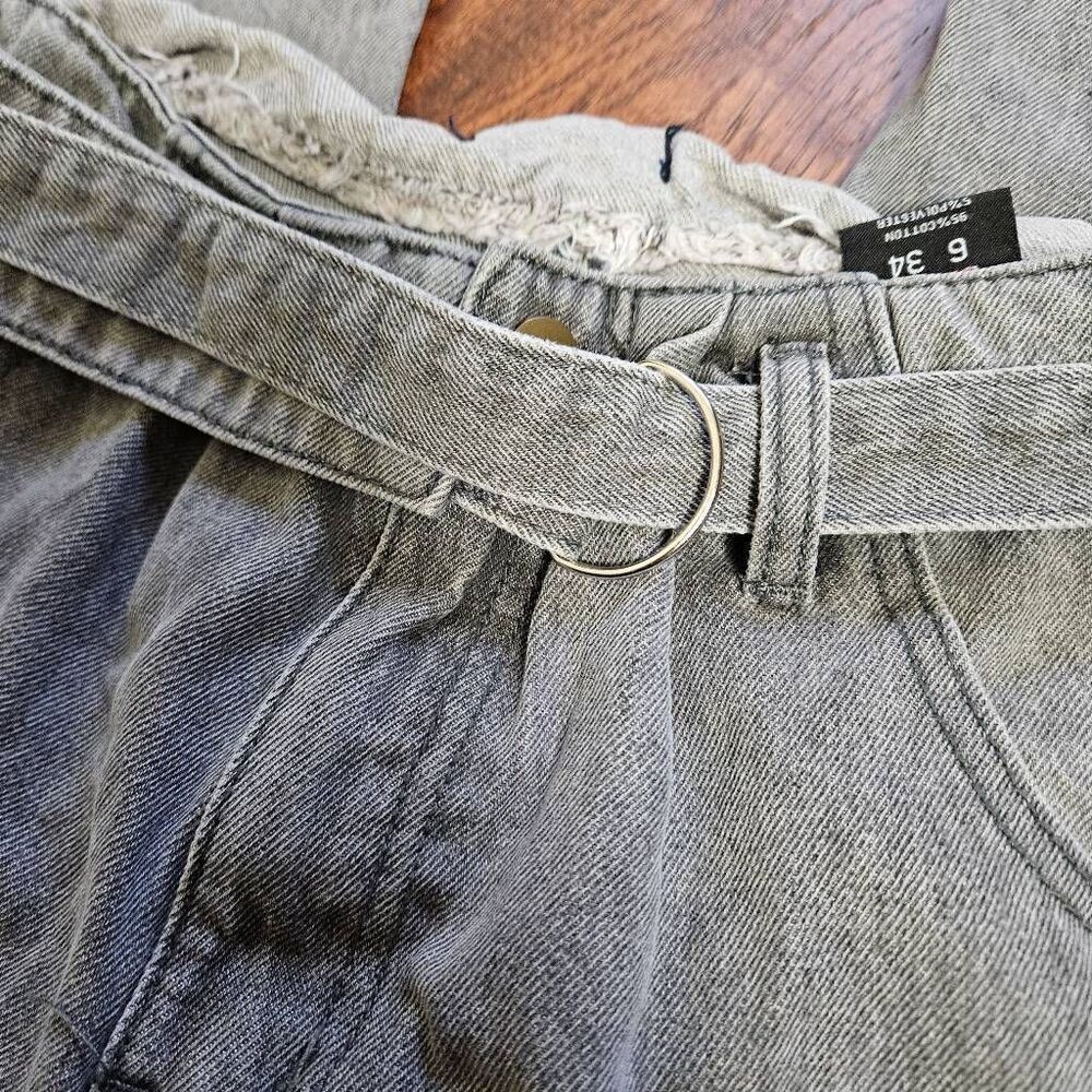 PrettyLittlething Cargo Jeans - Picture 2 of 8